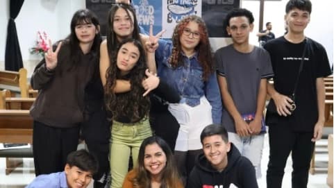 Célula de Adolescentes